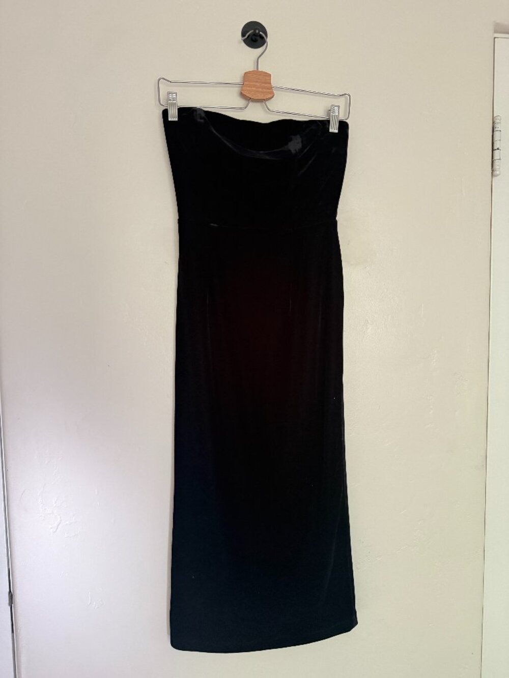WAYF Have It All Strapless Velvet Midi Dress Black